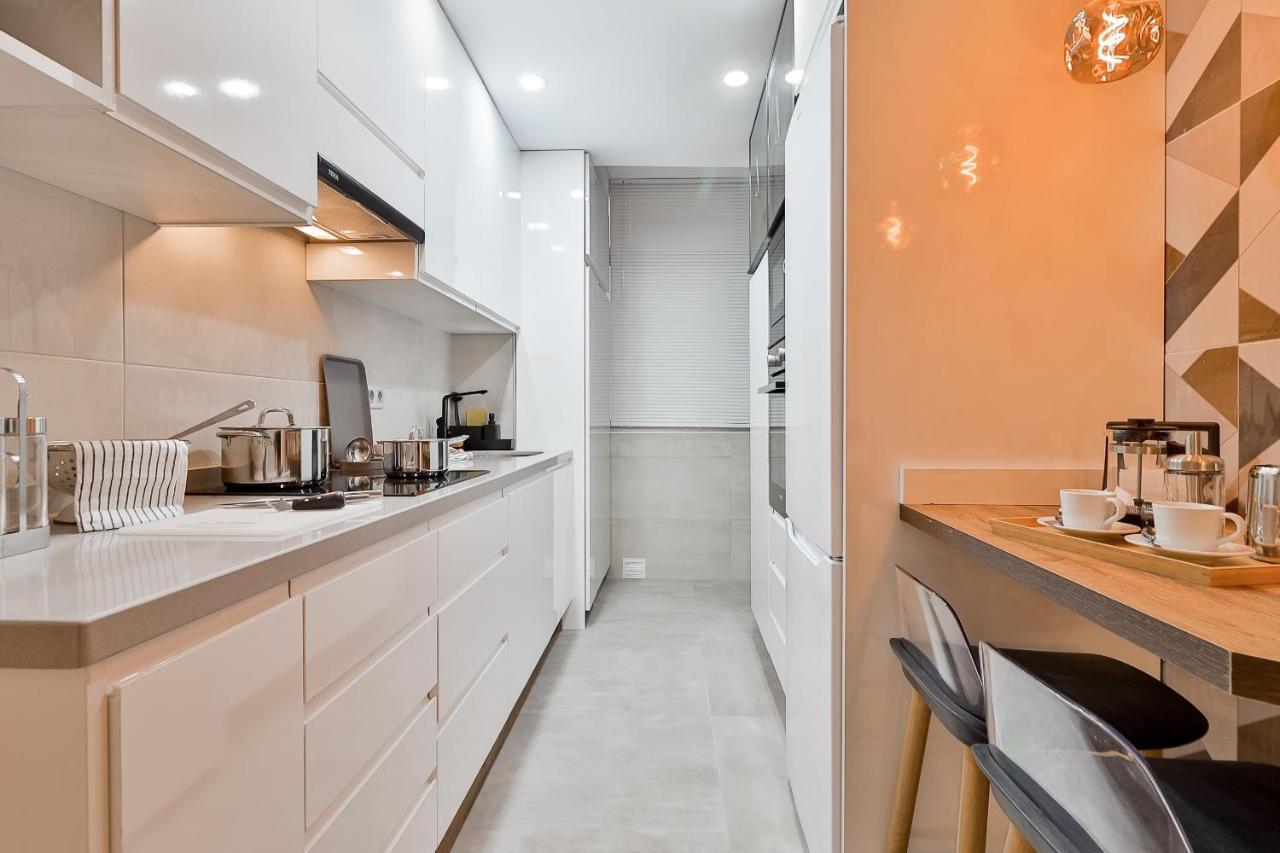 C24 Fantastic 4 Bedroom With Terrace مالقة المظهر الخارجي الصورة